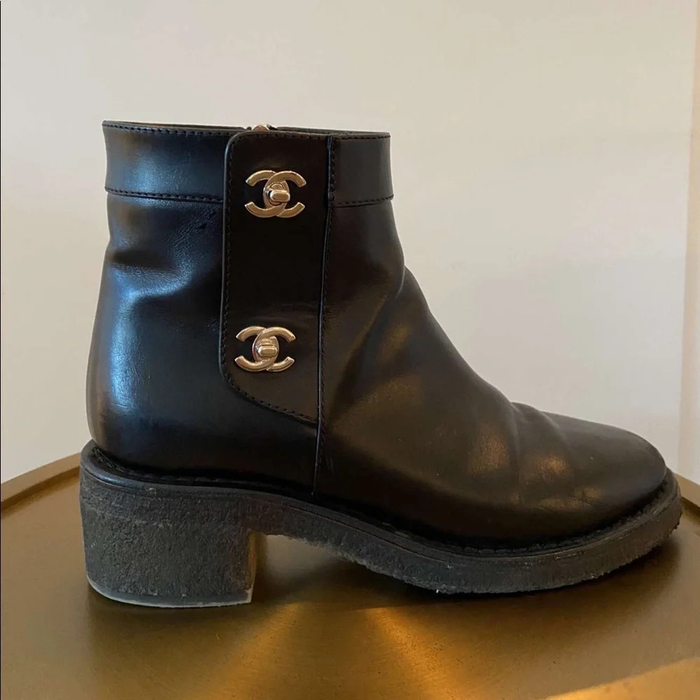Black leather CHANEL Ankle boots
